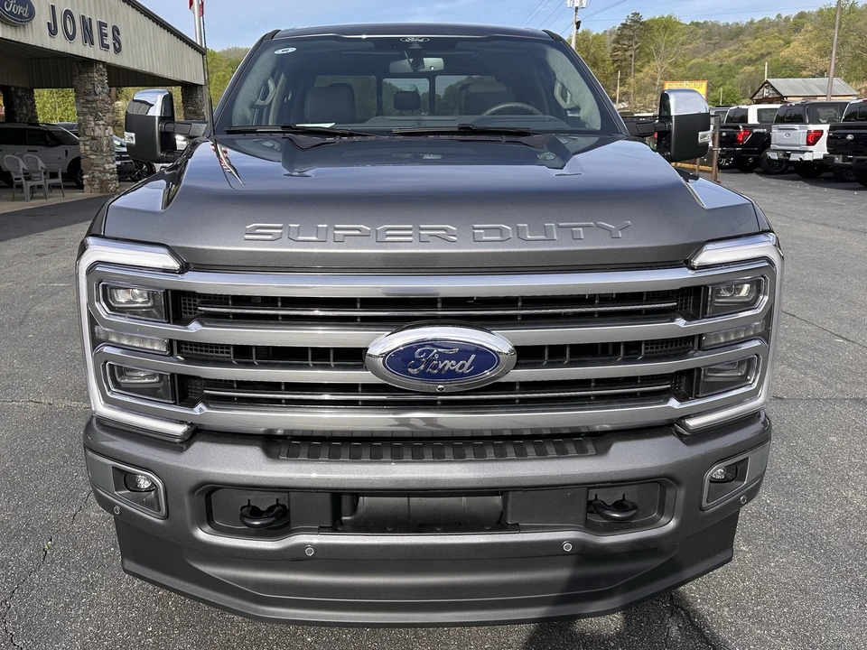 2026 Ford Super Duty 5th Gen - Image 3 of 31