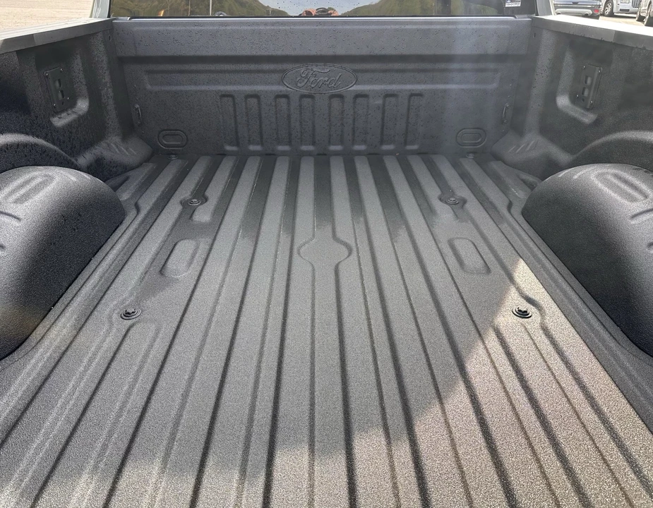 2026 Ford Super Duty 5th Gen - Image 9 of 31