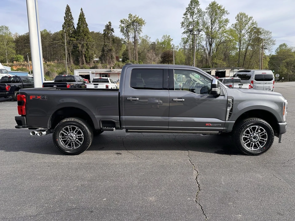 2026 Ford Super Duty 5th Gen - Image 5 of 31