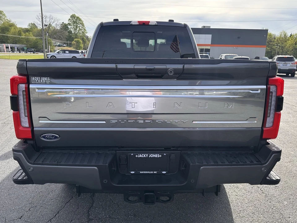 2026 Ford Super Duty 5th Gen - Image 7 of 31