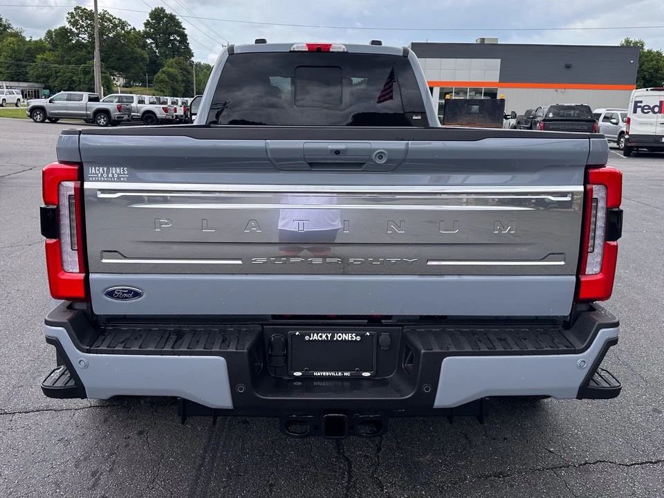 2026 Ford Super Duty 5th Gen - Image 7 of 31