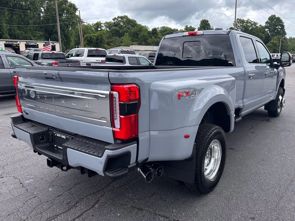 2026 Ford Super Duty 5th Gen - Image 6 of 31