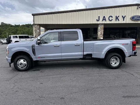 2026 Ford F-350 Super Duty Platinum