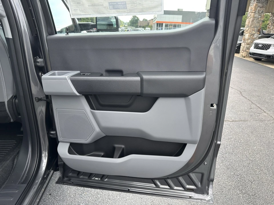 2026 Ford Super Duty 5th Gen - Image 13 of 26