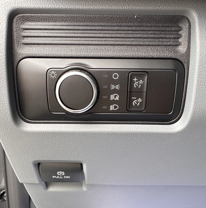 2026 Ford Super Duty 5th Gen - Image 16 of 26