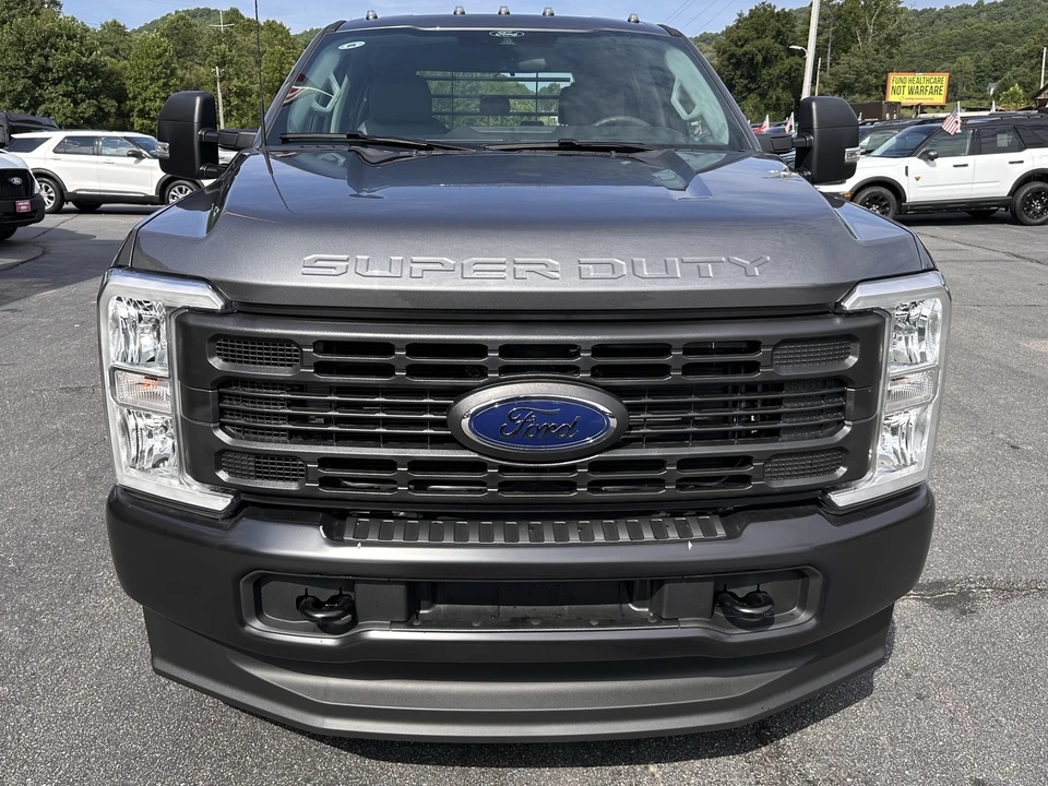 2026 Ford Super Duty 5th Gen - Image 3 of 26