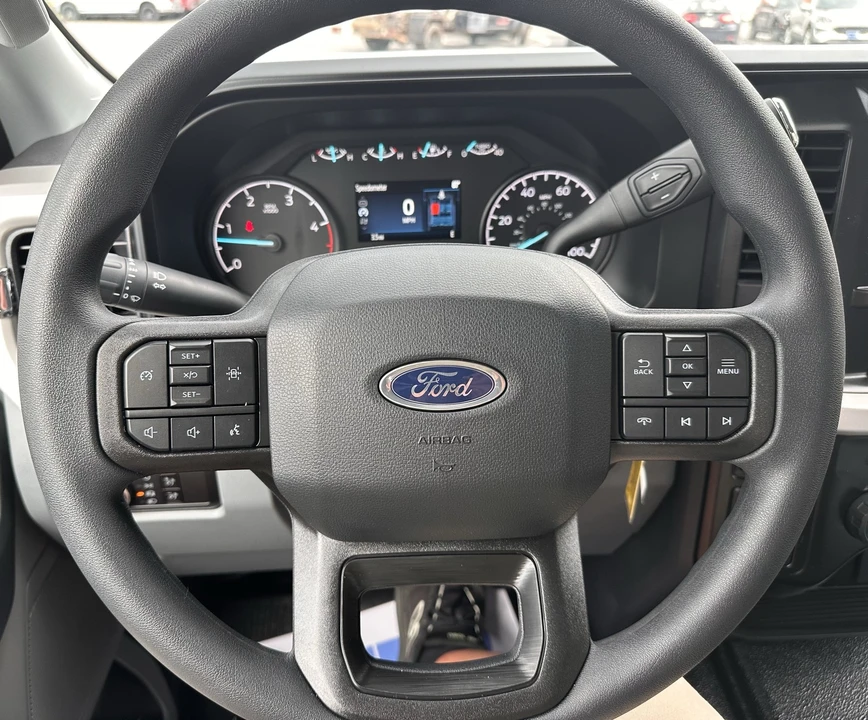 2026 Ford Super Duty 5th Gen - Image 18 of 26