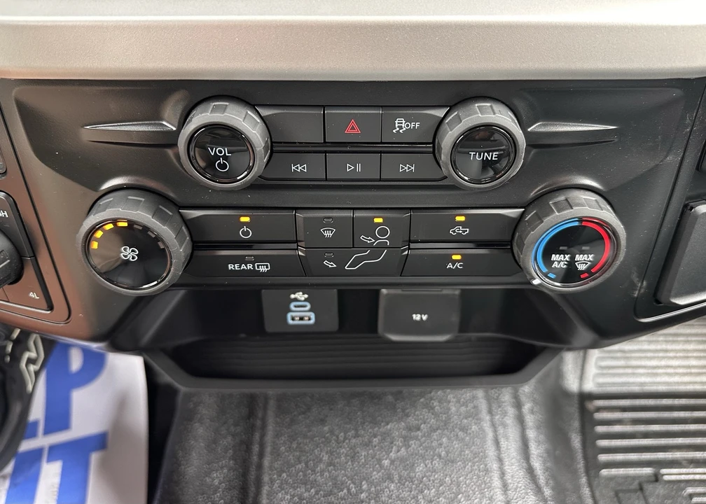 2026 Ford Super Duty 5th Gen - Image 23 of 26