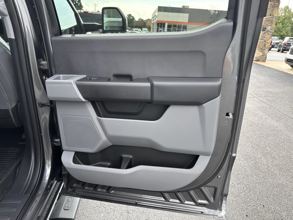 2026 Ford Super Duty 5th Gen - Image 13 of 26