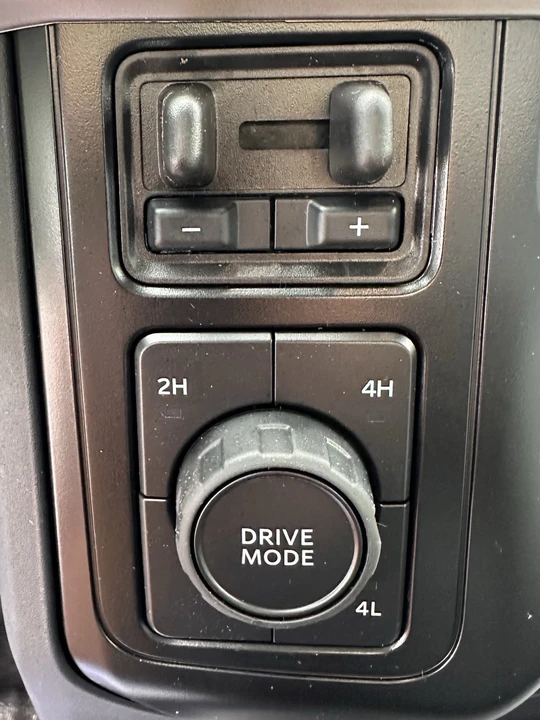 2026 Ford Super Duty 5th Gen - Image 17 of 26