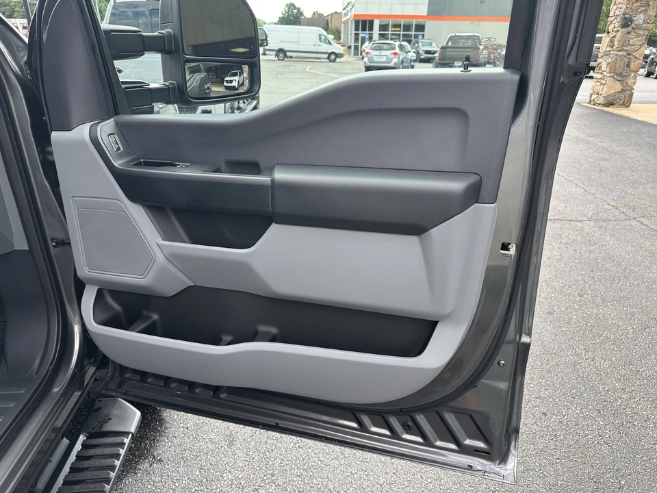 2026 Ford Super Duty 5th Gen - Image 11 of 26