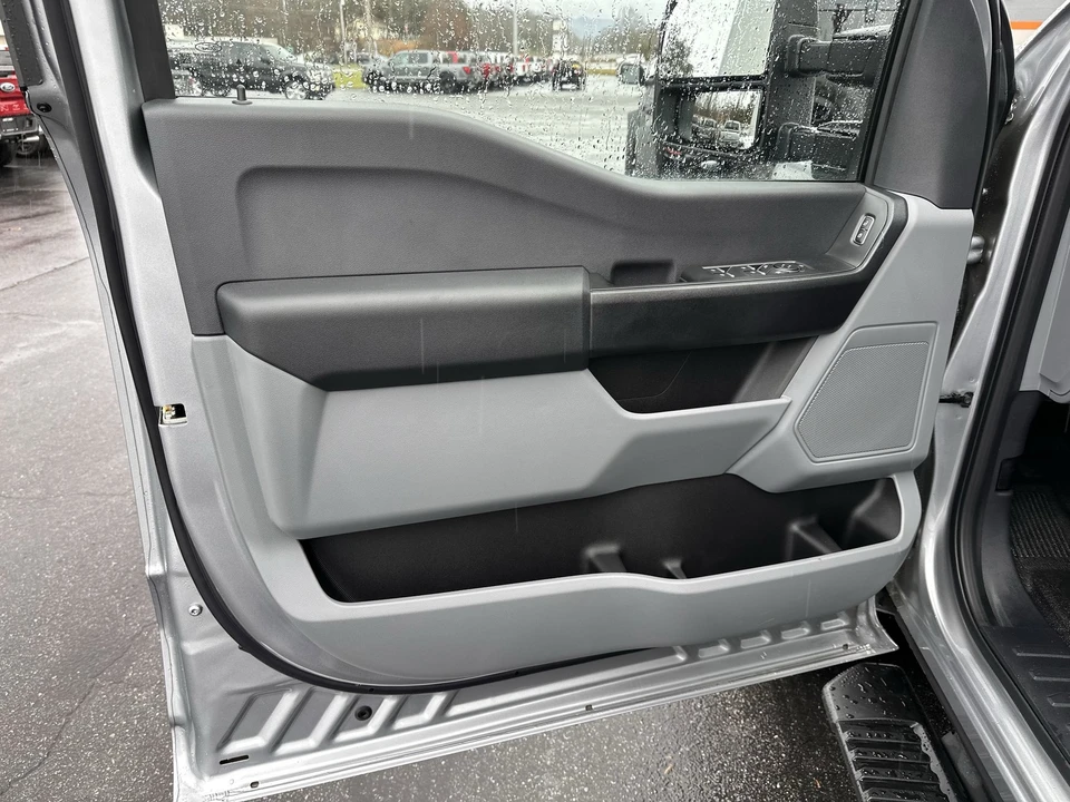 2026 Ford Super Duty 5th Gen - Image 7 of 21