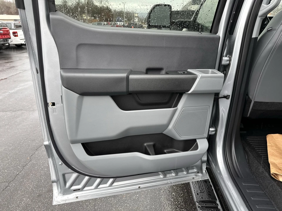 2026 Ford Super Duty 5th Gen - Image 9 of 27