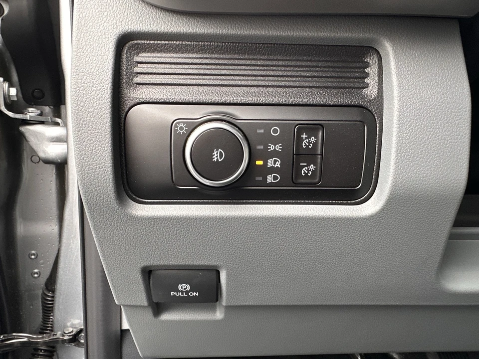 2026 Ford Super Duty 5th Gen - Image 16 of 21