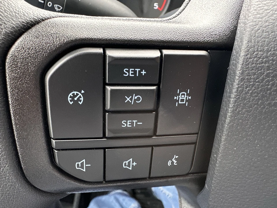 2026 Ford Super Duty 5th Gen - Image 19 of 27