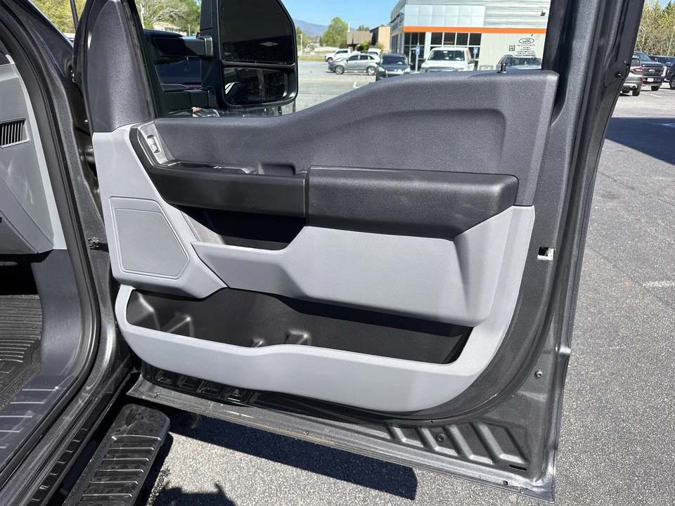 2026 Ford Super Duty 5th Gen - Image 11 of 27