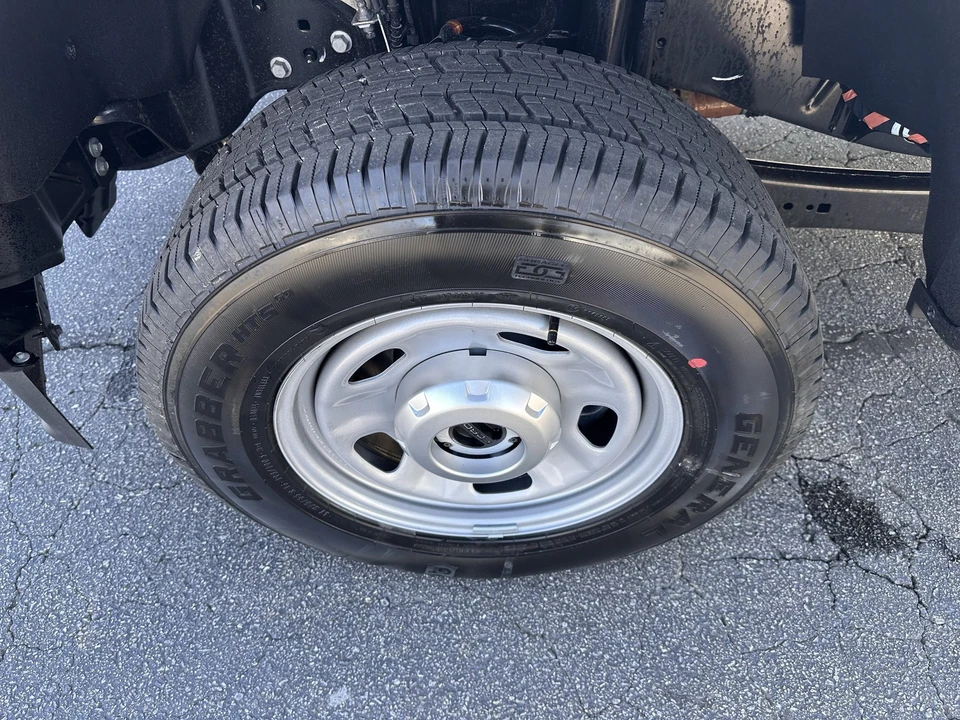 2026 Ford Super Duty 5th Gen - Image 21 of 23