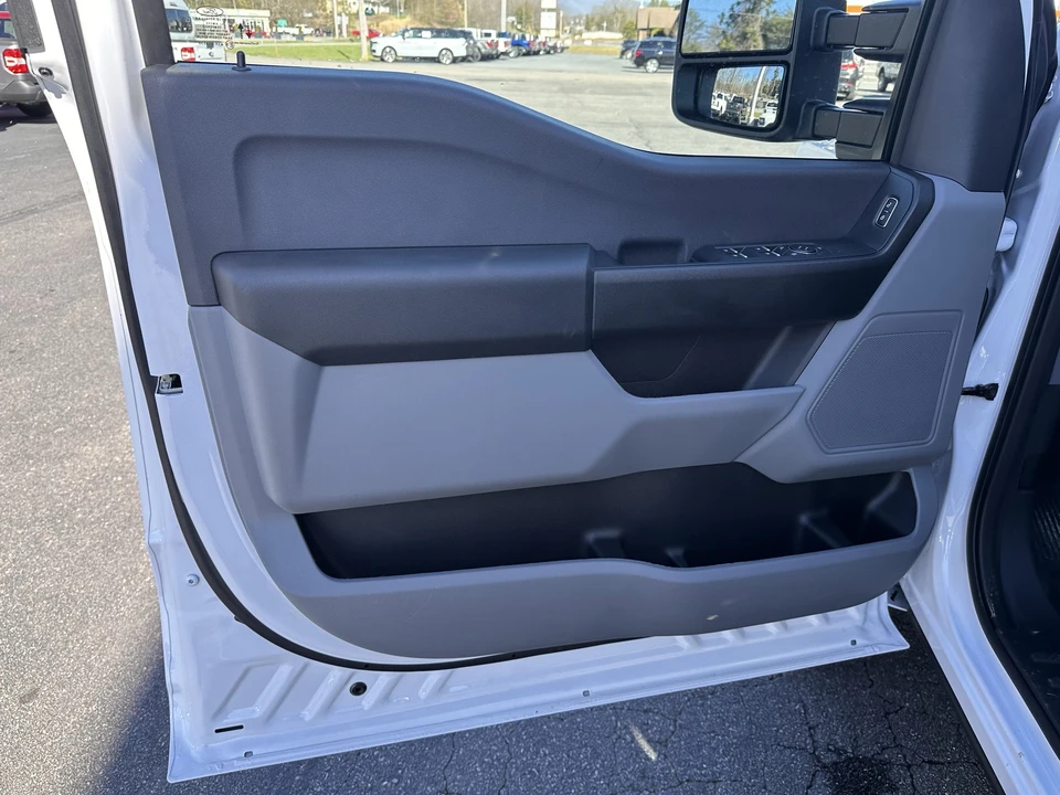2026 Ford Super Duty 5th Gen - Image 10 of 23