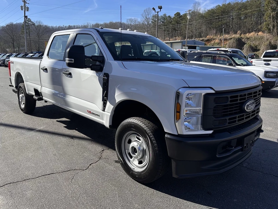 2026 Ford Super Duty 5th Gen - Image 4 of 23