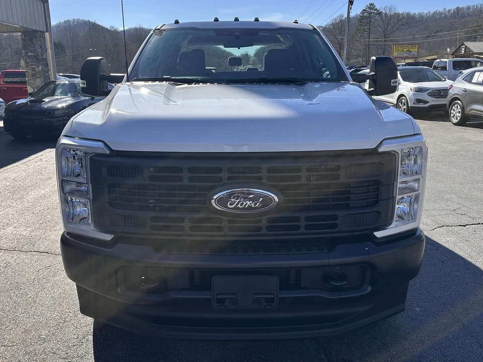 2026 Ford Super Duty 5th Gen - Image 3 of 23