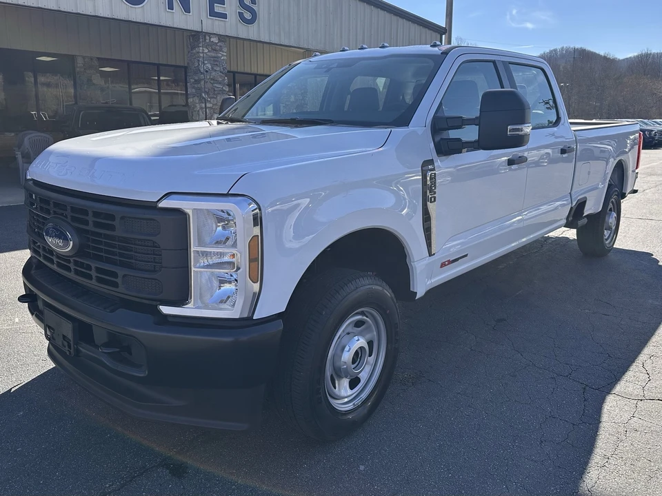 2026 Ford Super Duty 5th Gen - Image 2 of 23