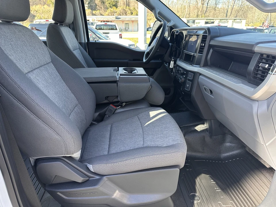 2026 Ford Super Duty 5th Gen - Image 15 of 23