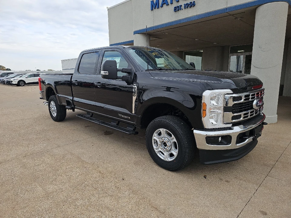 2026 Ford Super Duty 5th Gen - Image 2 of 21
