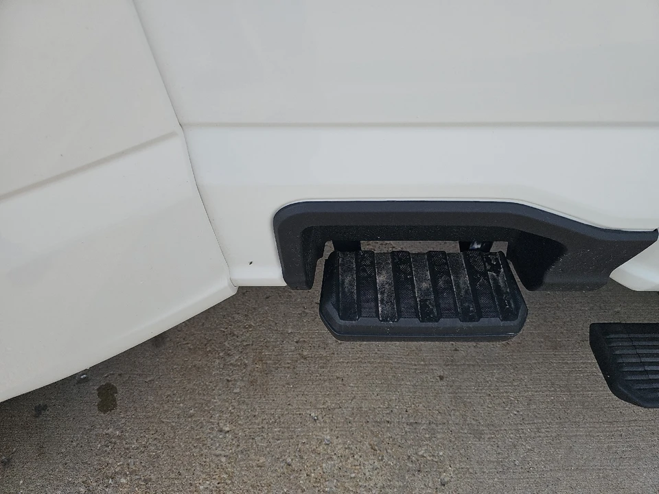 2026 Ford Super Duty 5th Gen - Image 14 of 21