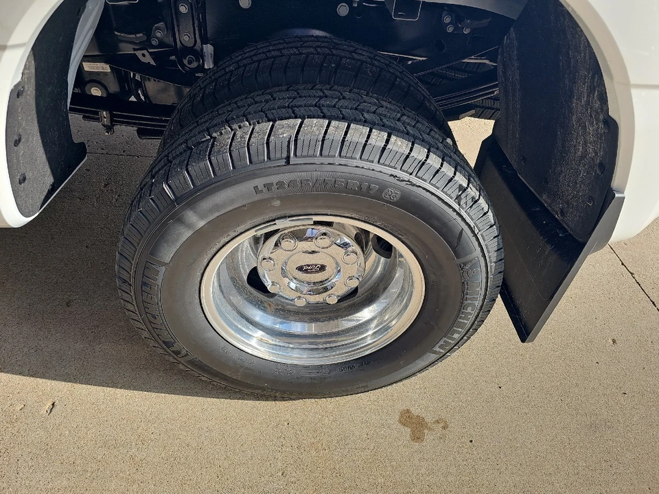 2026 Ford Super Duty 5th Gen - Image 20 of 21