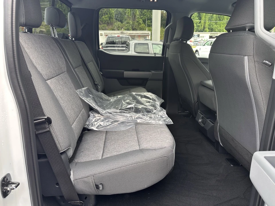2026 Ford Super Duty 5th Gen - Image 17 of 31
