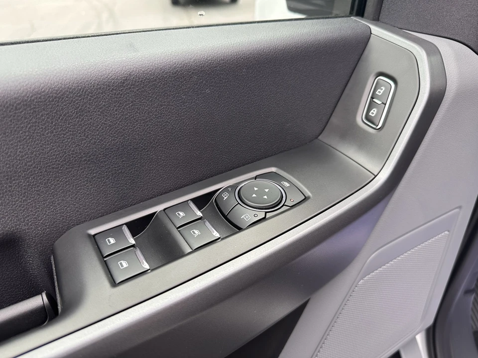 2026 Ford Super Duty 5th Gen - Image 18 of 31