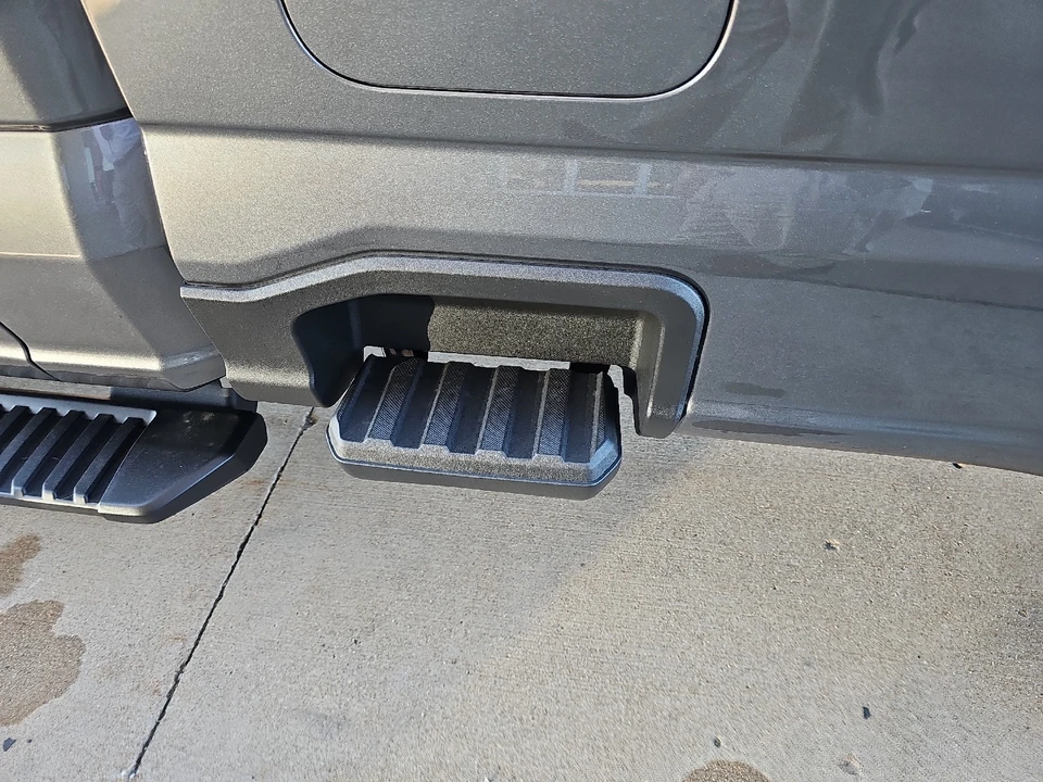 2026 Ford Super Duty 5th Gen - Image 17 of 28