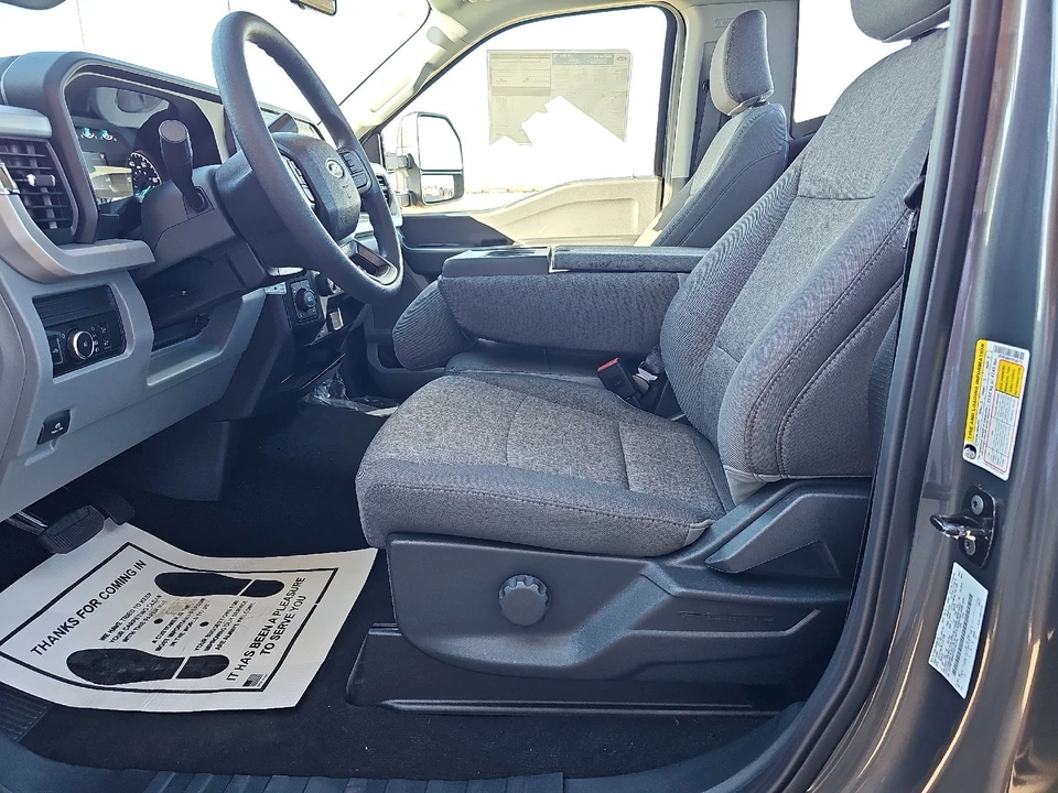 2026 Ford Super Duty 5th Gen - Image 23 of 28
