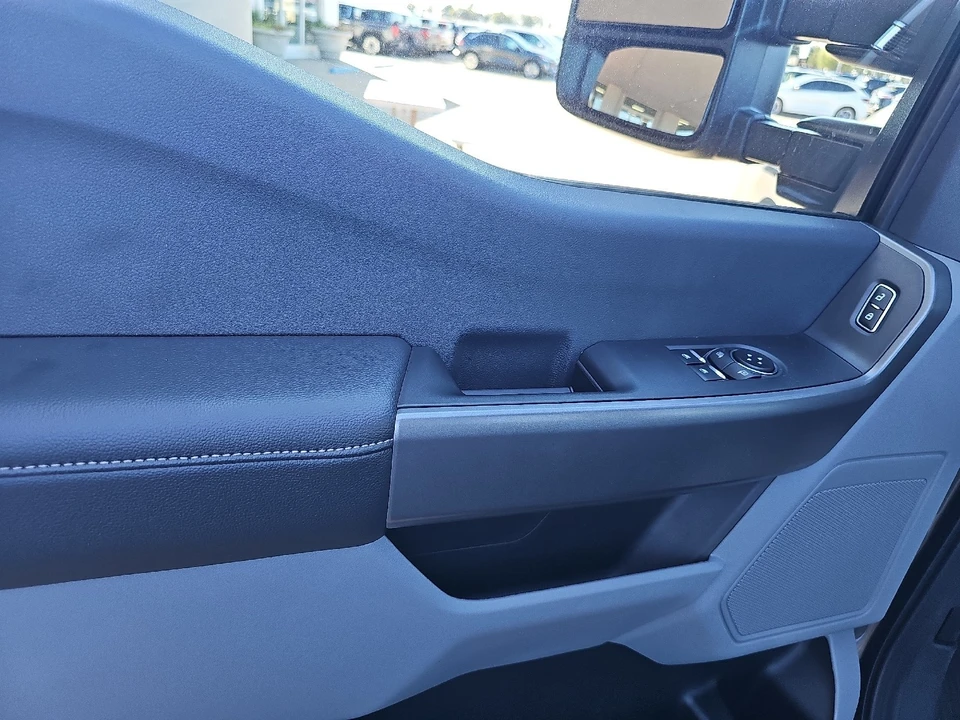 2026 Ford Super Duty 5th Gen - Image 22 of 28