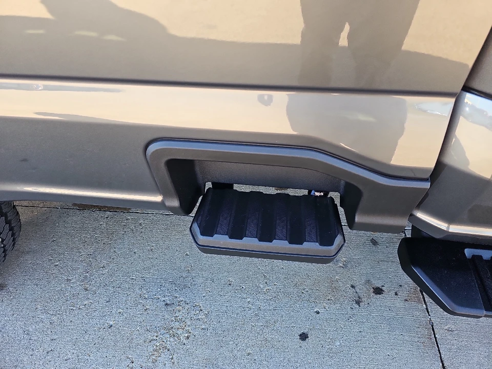 2026 Ford Super Duty 5th Gen - Image 7 of 28