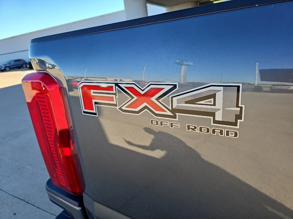 2026 Ford Super Duty 5th Gen - Image 11 of 28