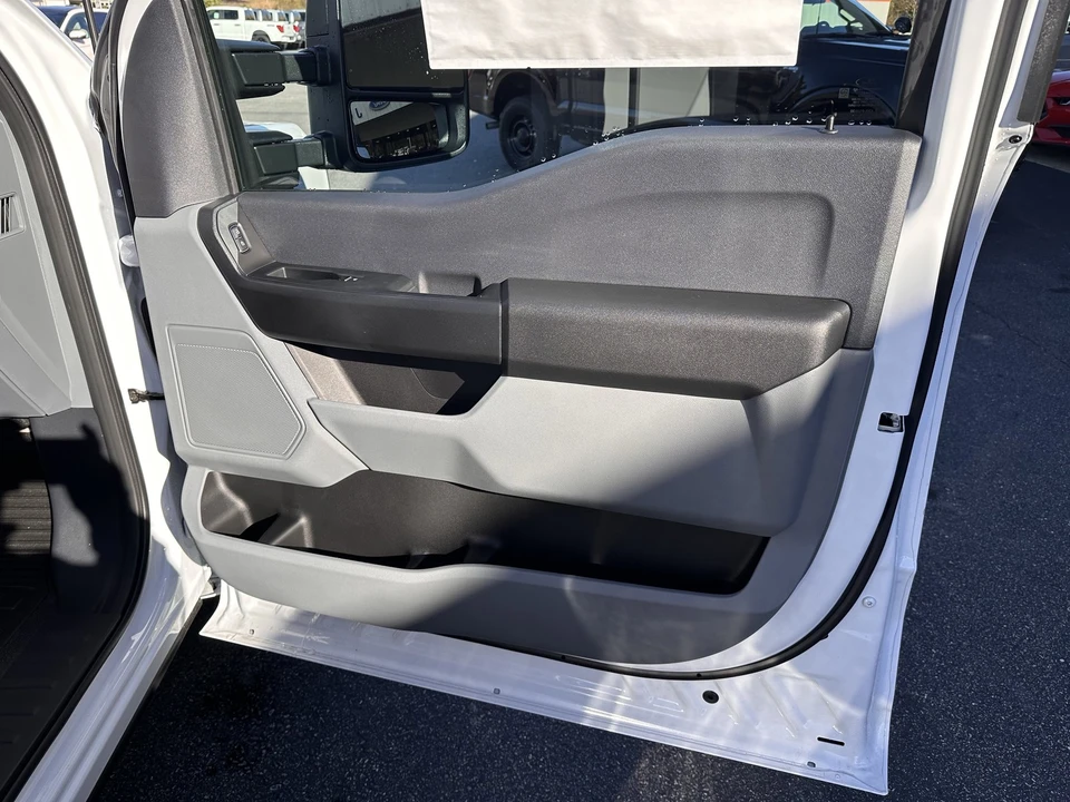 2026 Ford Super Duty 5th Gen - Image 12 of 21