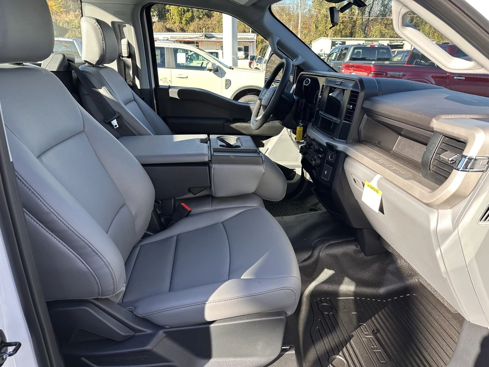 2026 Ford Super Duty 5th Gen - Image 13 of 21