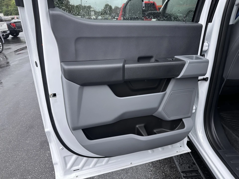 2026 Ford Super Duty 5th Gen - Image 10 of 29