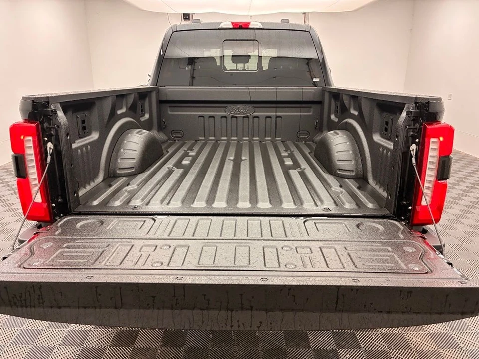 2026 Ford Super Duty 5th Gen - Image 9 of 12