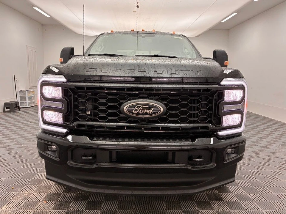 2026 Ford Super Duty 5th Gen - Image 12 of 12