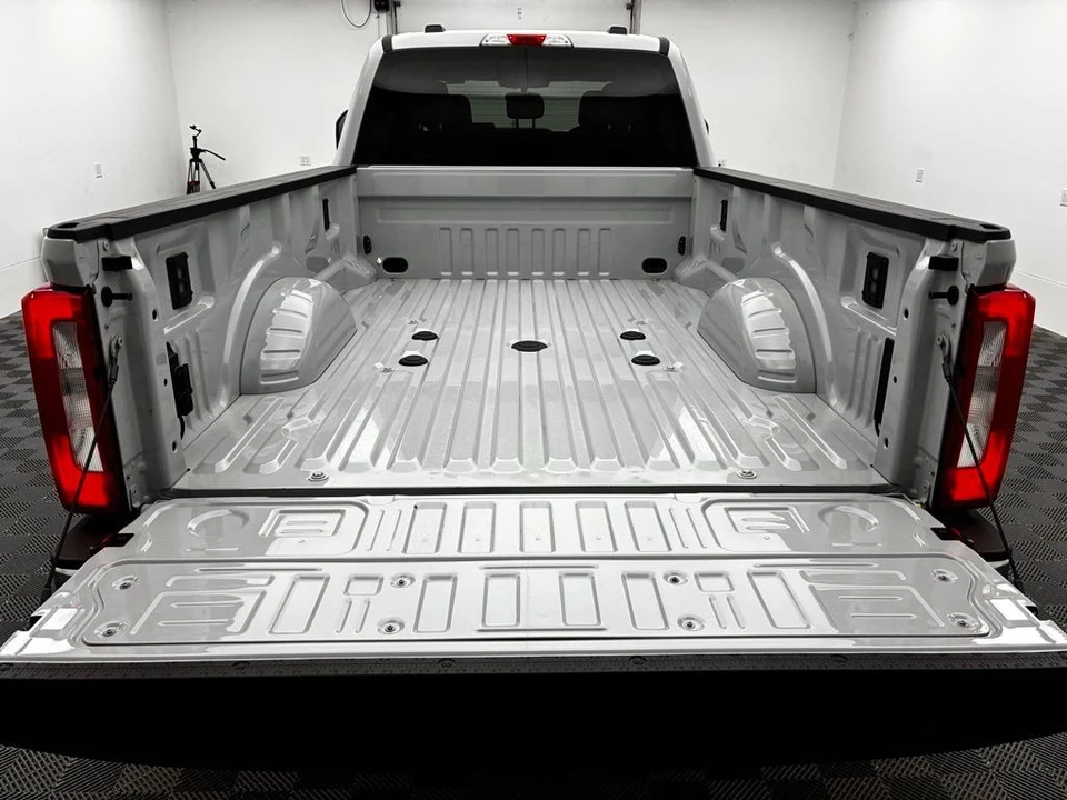 2026 Ford Super Duty 5th Gen - Image 10 of 12
