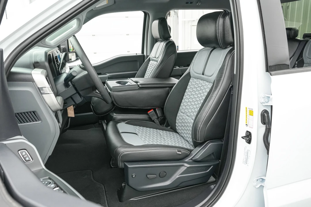 2026 Ford Super Duty 5th Gen - Image 15 of 21