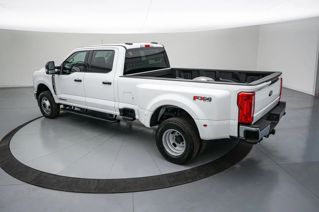 2026 Ford Super Duty 5th Gen - Image 10 of 21