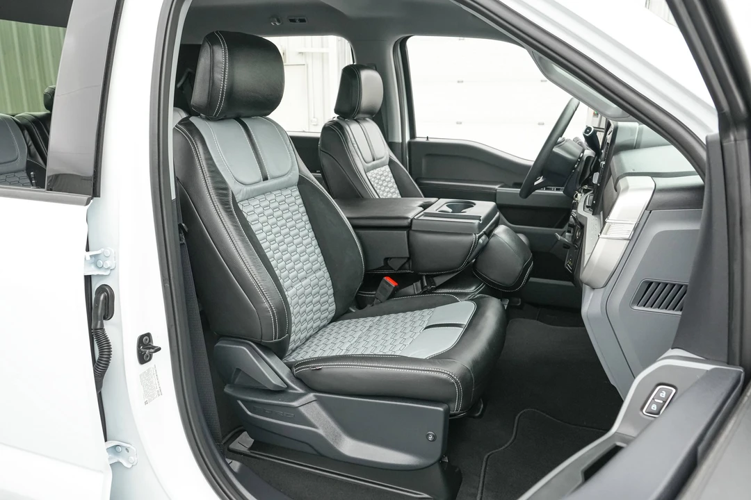 2026 Ford Super Duty 5th Gen - Image 23 of 29