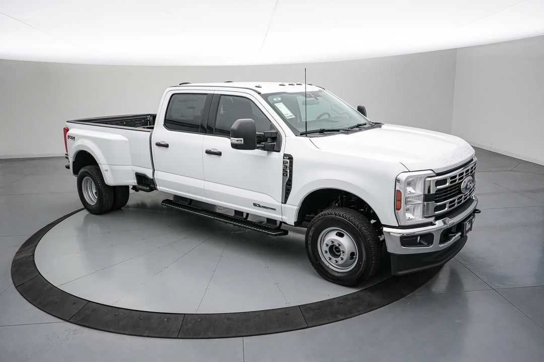 2026 Ford Super Duty 5th Gen - Image 5 of 30