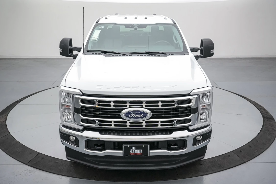 2026 Ford Super Duty 5th Gen - Image 14 of 30