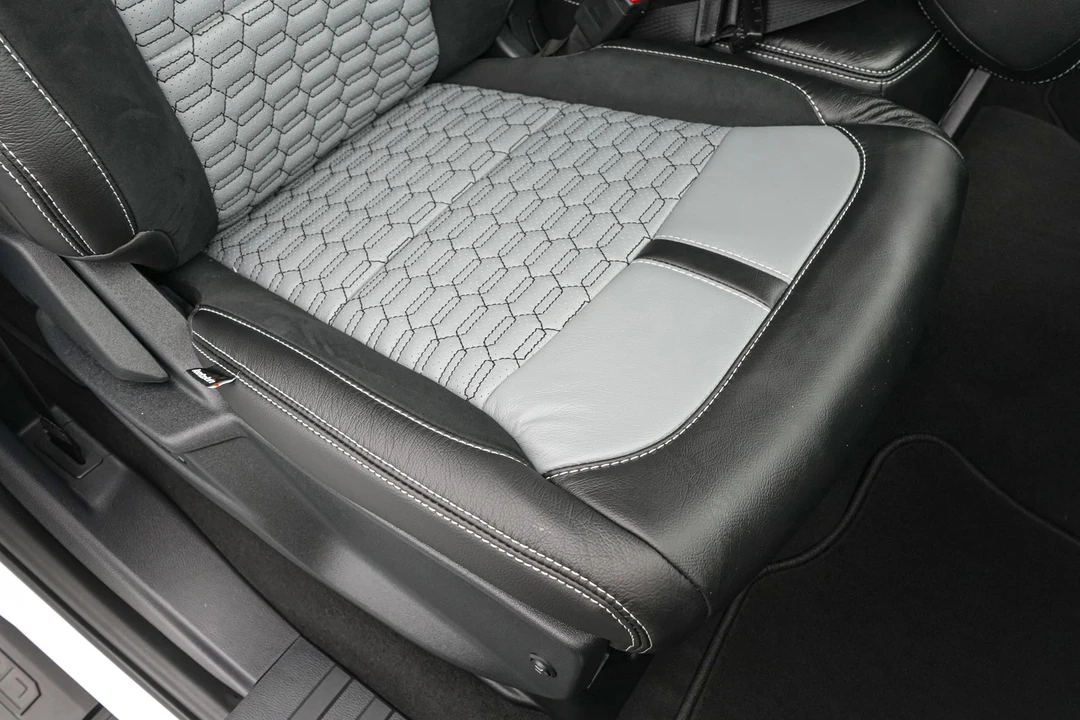 2026 Ford Super Duty 5th Gen - Image 26 of 30
