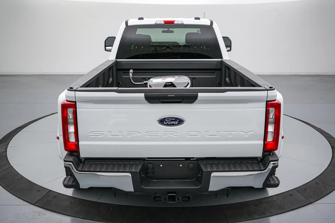 2026 Ford Super Duty 5th Gen - Image 7 of 21