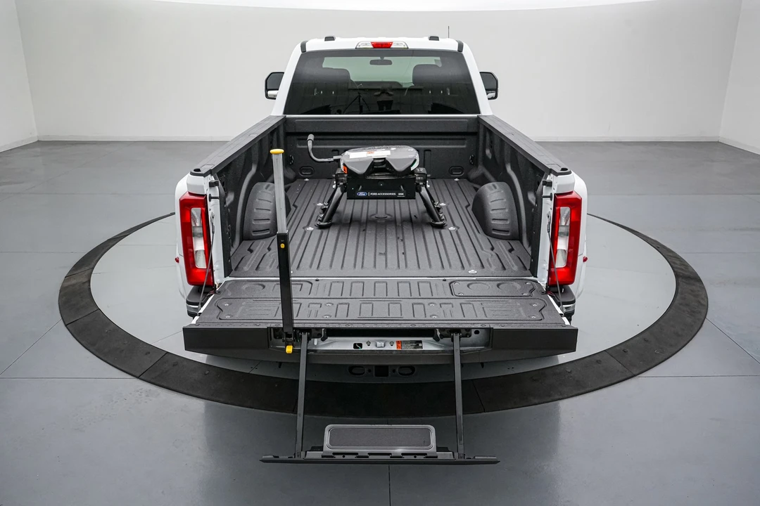2026 Ford Super Duty 5th Gen - Image 9 of 30